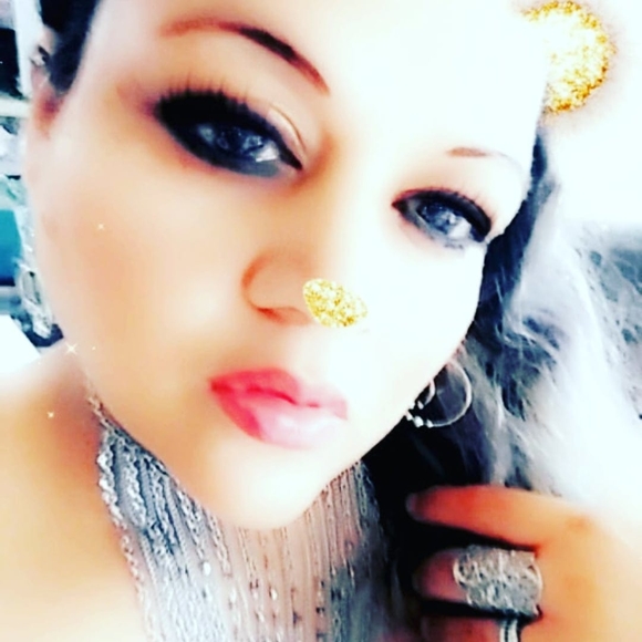 Meet your Posher, Nena - Picture 1 of 1